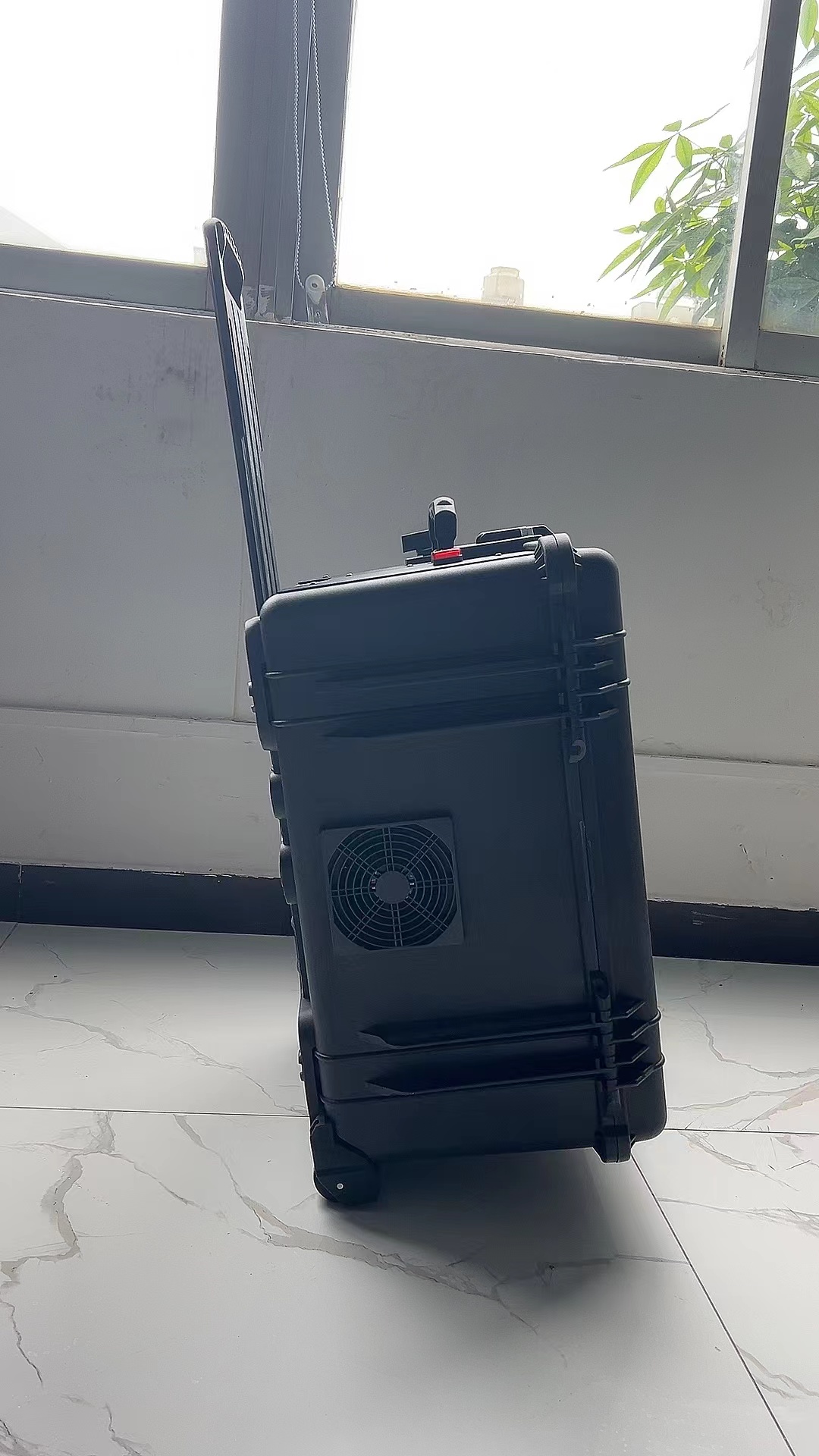 三乡镇手拉箱型移动通信干扰器